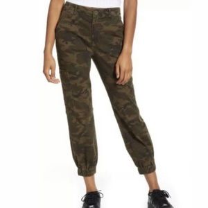 BP NWOT Camouflage Jogger Pants